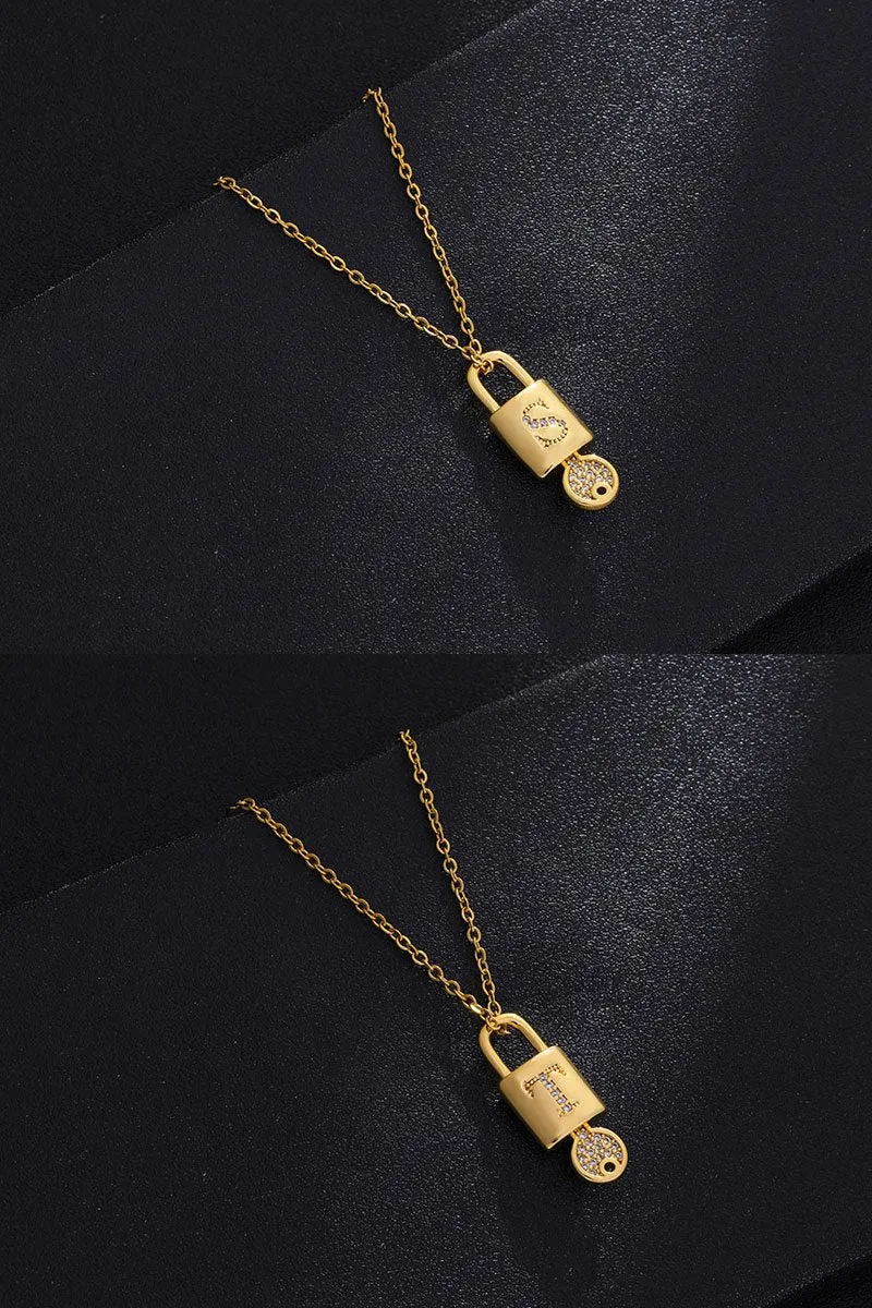 ALPHABET INITIAL PANDANT NECKLACE