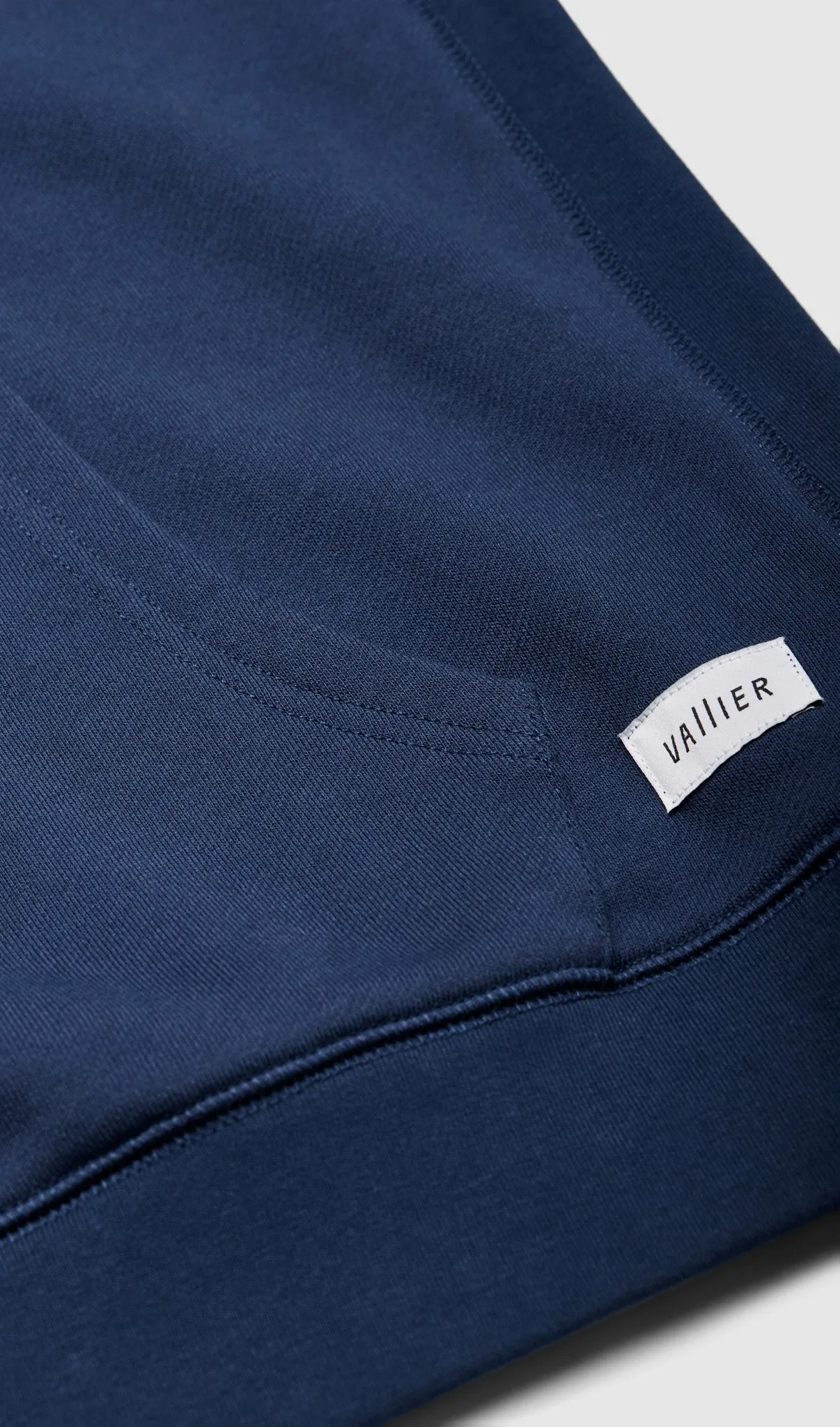 Angus Hoody Sweatshirt - Men’s|-|Chandail à capuchon Angus - Homme