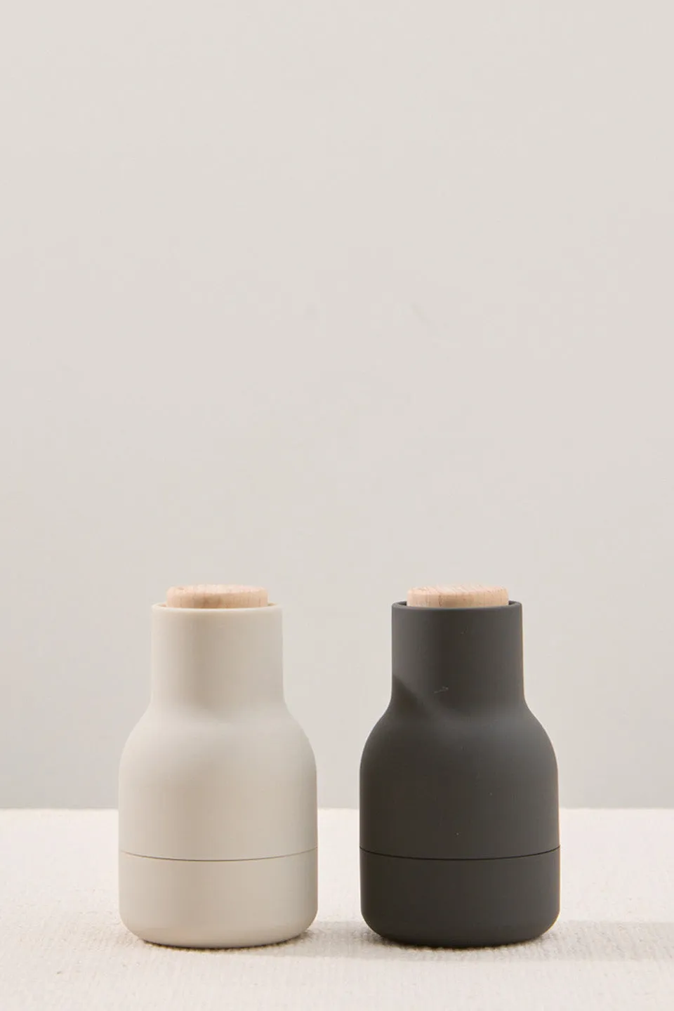 Bottle Grinder Ash Carbon with Beech Lid 11.5cm 2 pack