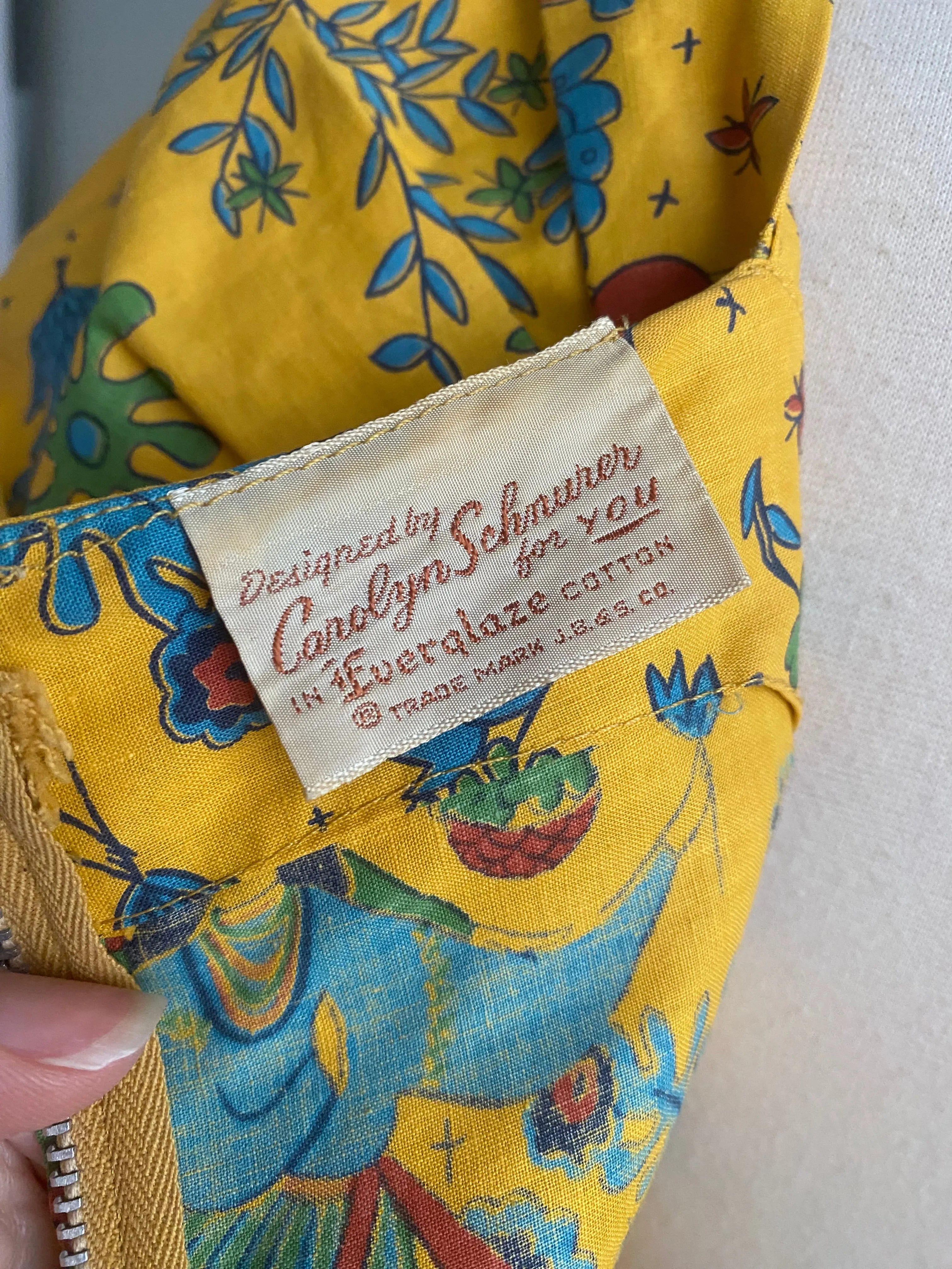 Classic 1950's Carolyn Schnurer Novelty Print Cotton Dress / Medium