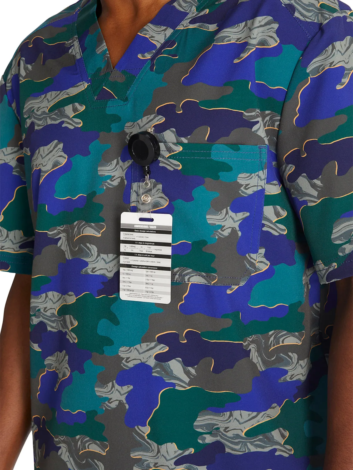 EDS Signature - Men's Print Scrub Top