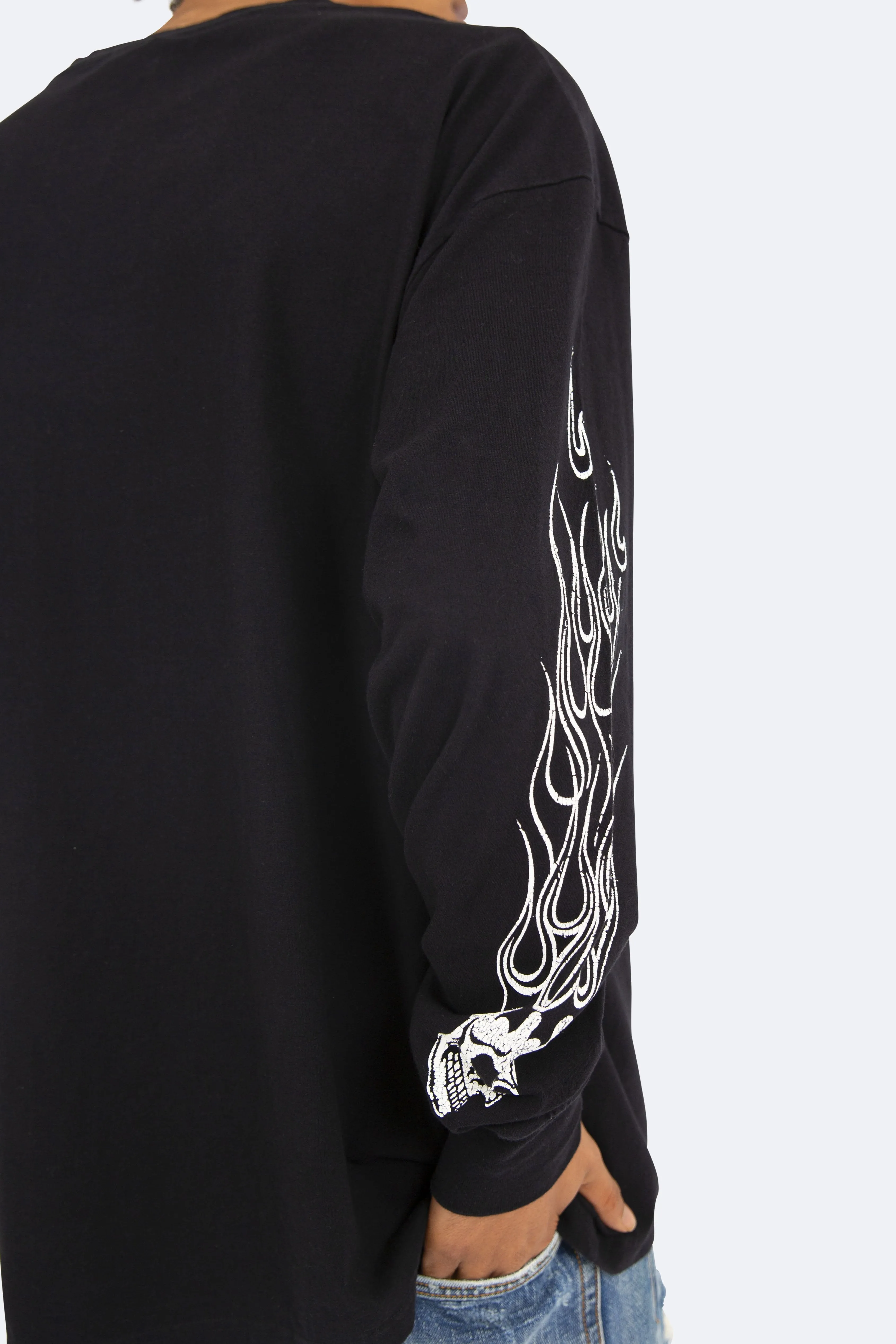 Flaming Skull L/S Tee - Black