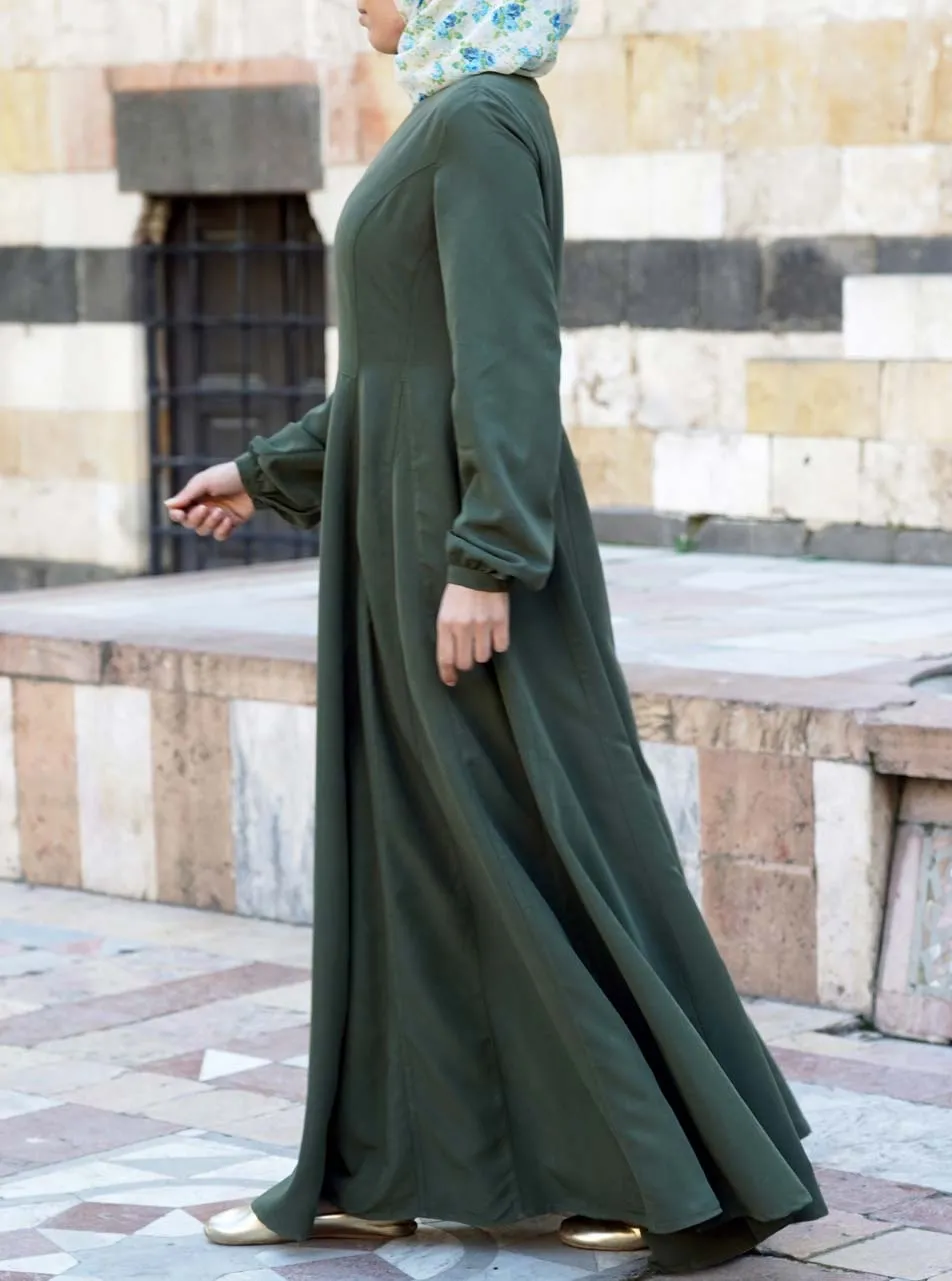 Nouria Abaya