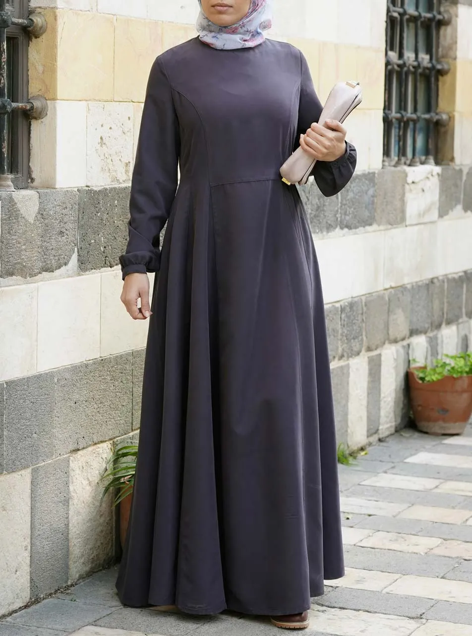 Nouria Abaya