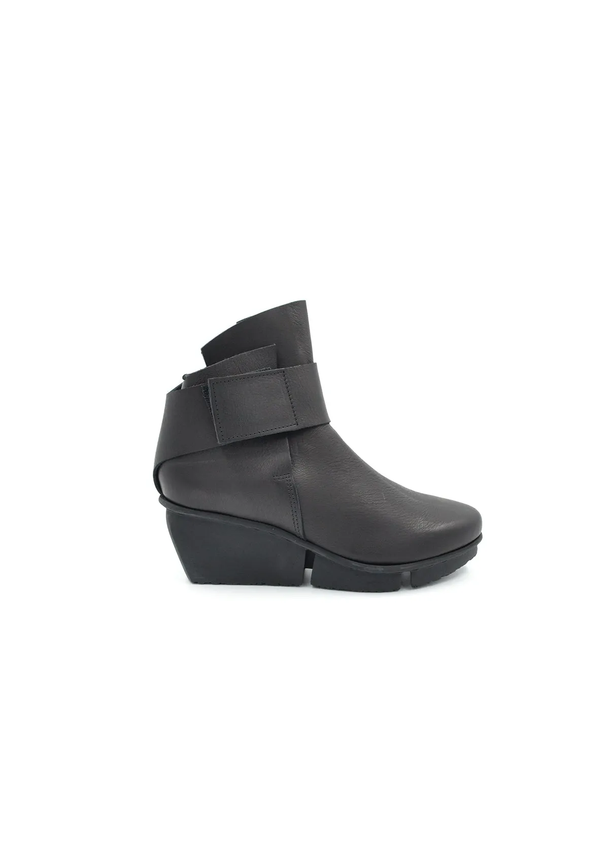 "ACE" ANKLE BOOTS