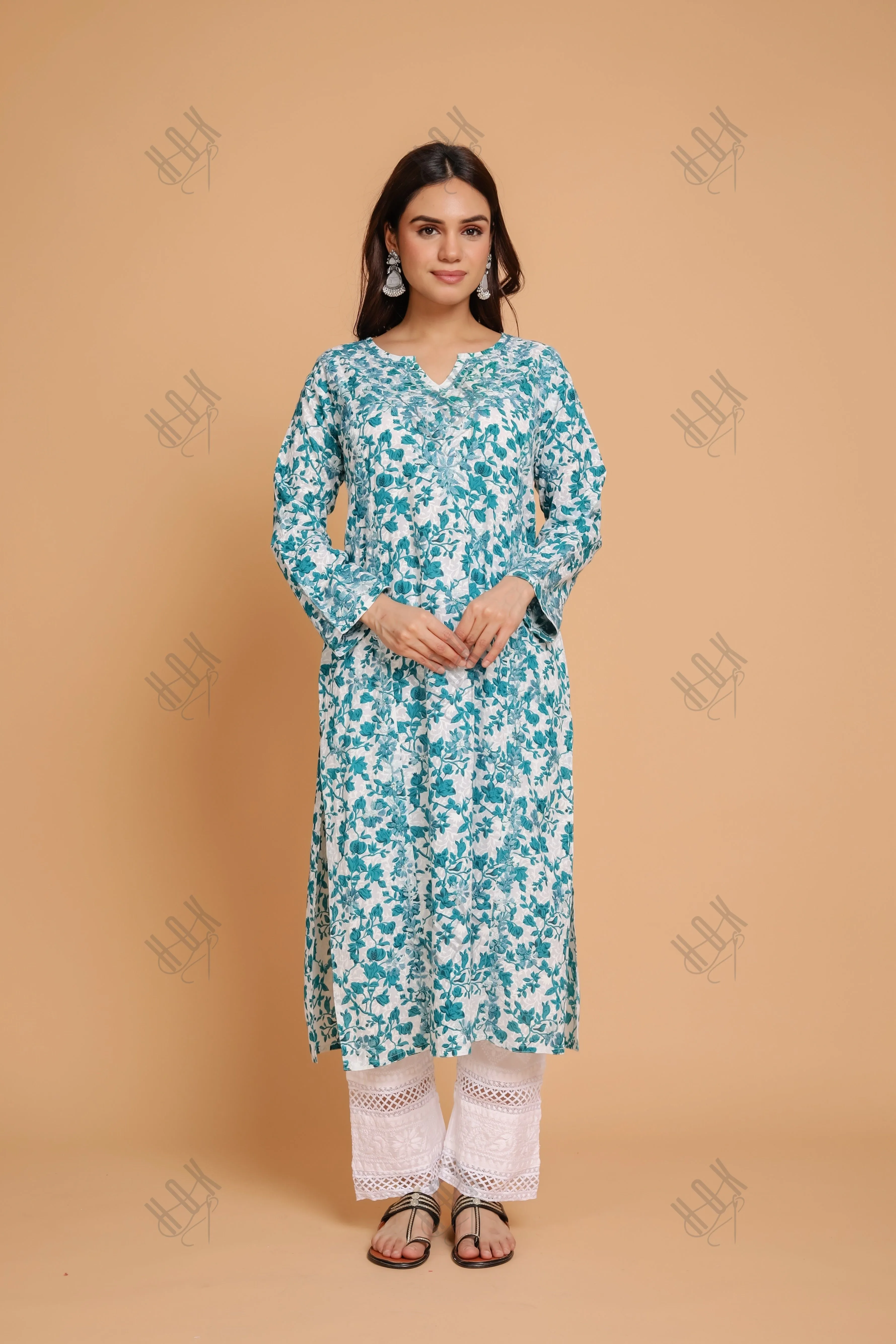 Saba Chikankari Kurta in Mul cotton in Blue Print