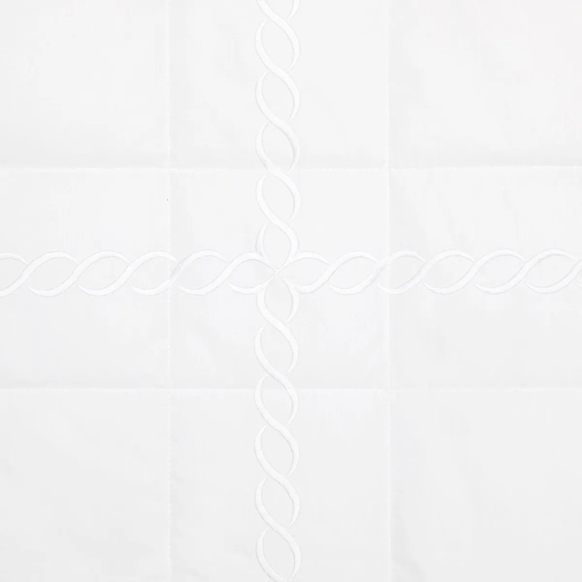'Treccia' Bedspread Collection by Pratesi